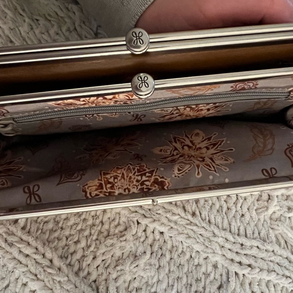 HOBO Lauren wallet. Limited edition. Tattooed by Virginia Elwood. Brand new. - Picture 11 of 13